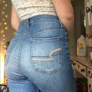 💙AMERICAN EAGLE high rise blue jeans